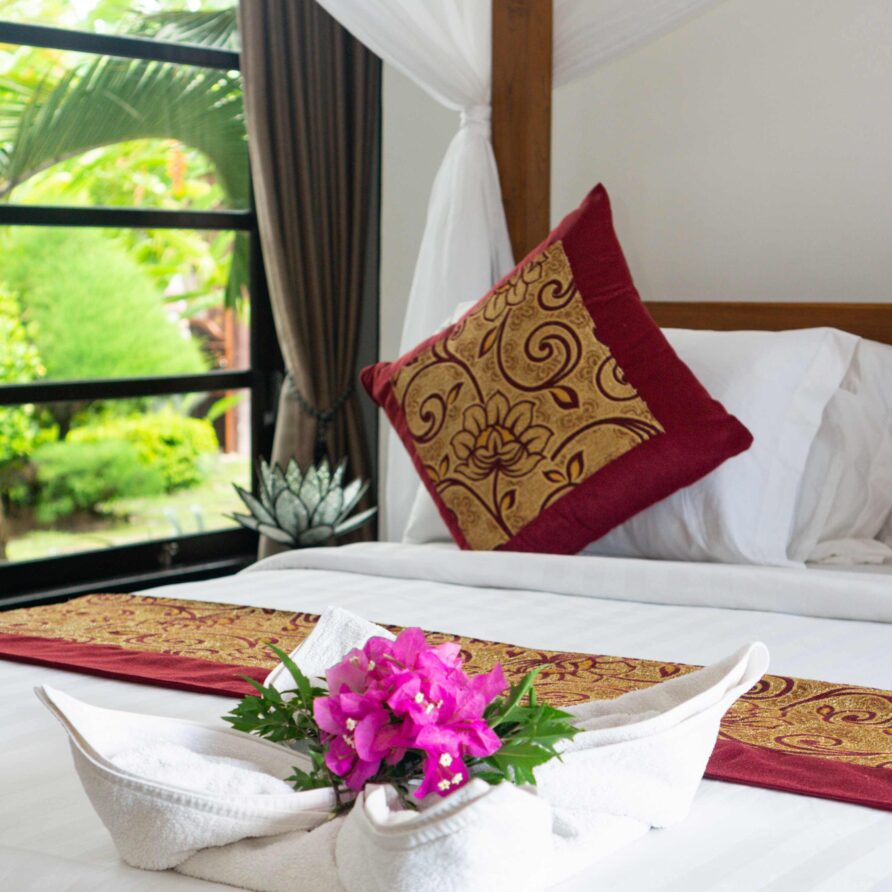 Tri Murti - zDetials