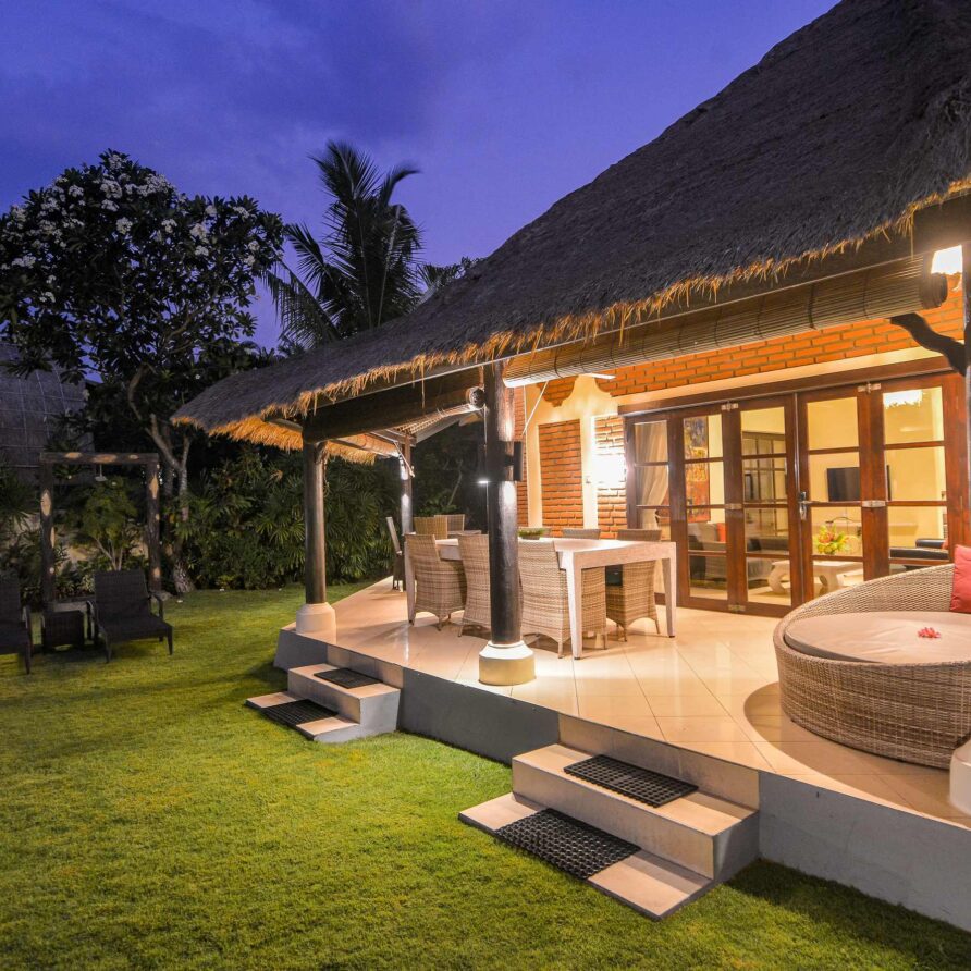 Villa Bundar, Lovina, Bali